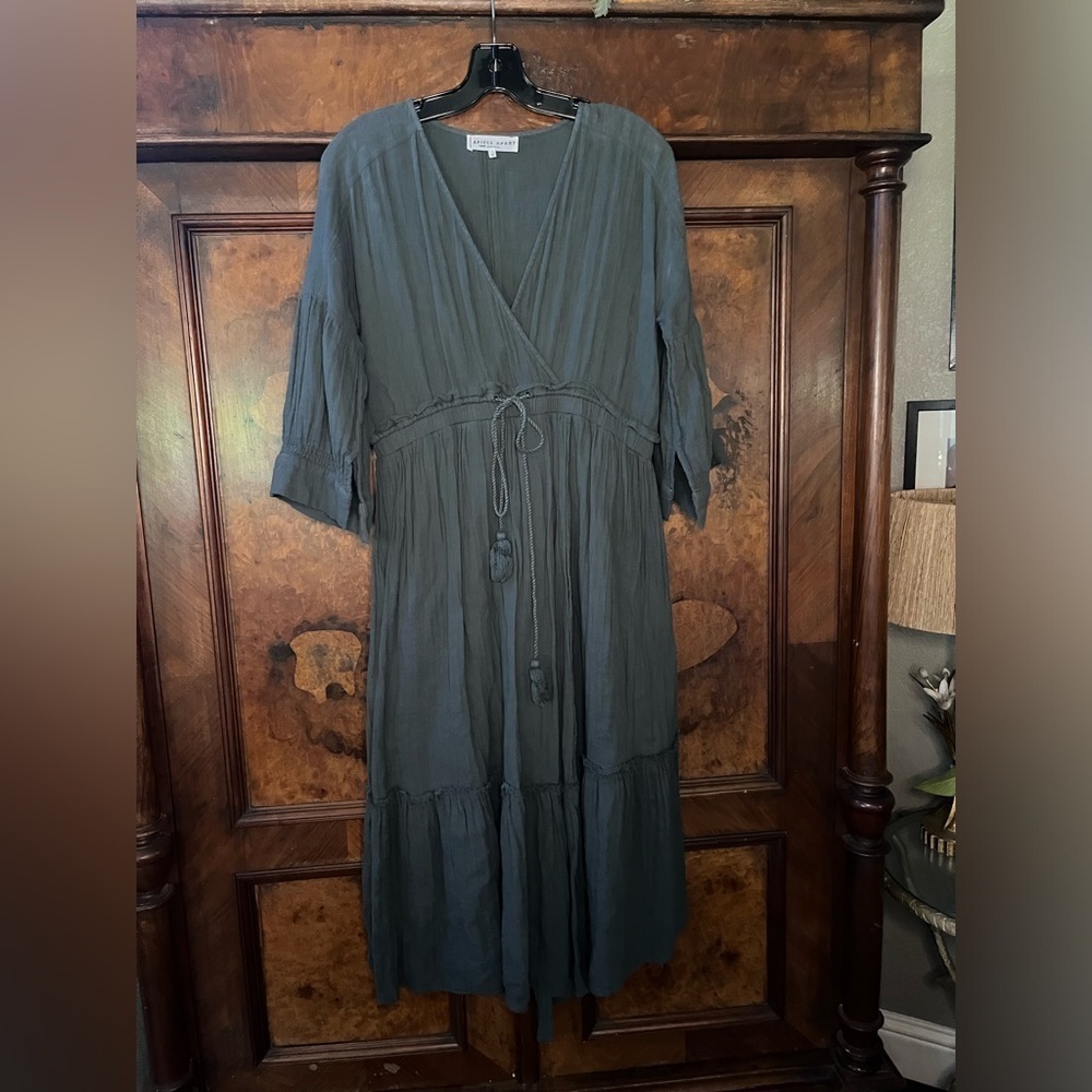 GUC Apiece Apart- Green Faux Wrap Dress. Size 4